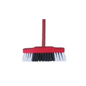 Vassoura Pêlo Sintético 60cm c/ Cabo de Madeira Plastificado